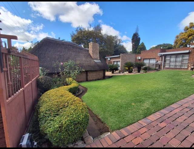 3 BEDROOM HOUSE FOR SALE IN GLENVISTA